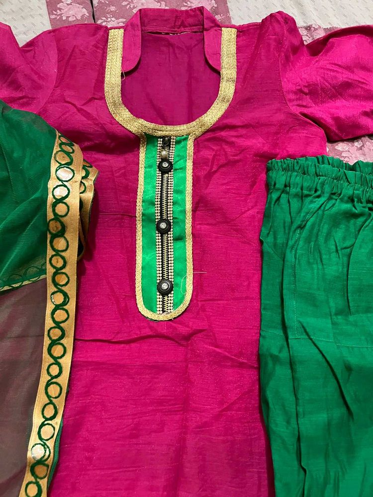 Vibrant Pink Kurta Set with Green Palazzo