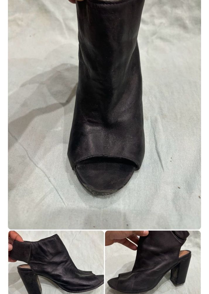 Stylish Black Peep-Toe Heeled Boots