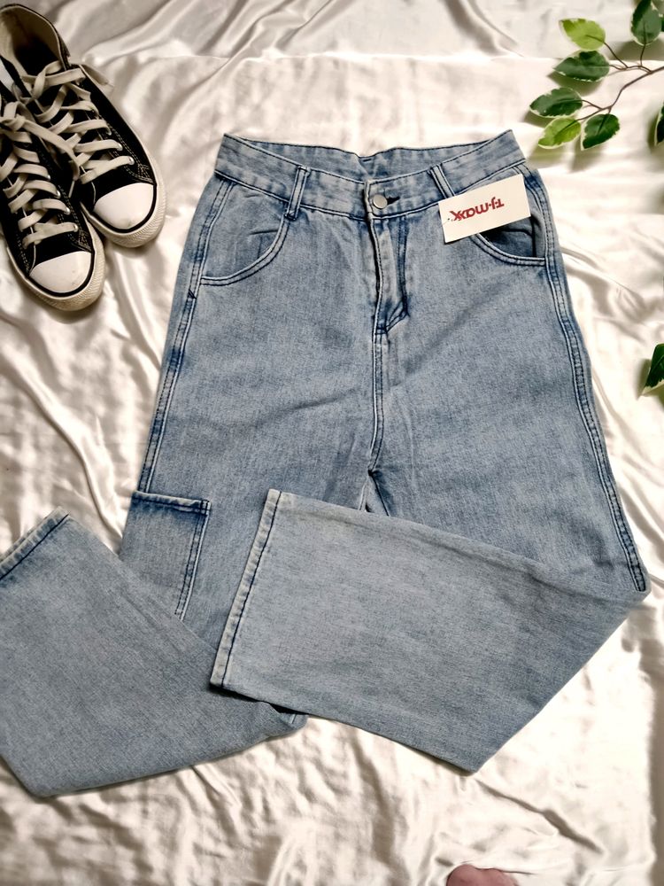 Light Wash Wide Leg Jeans
