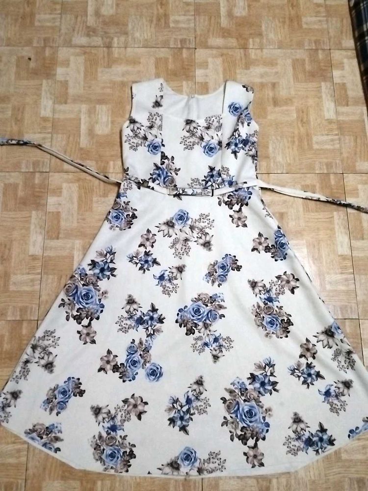 Floral Sleeveless Dress