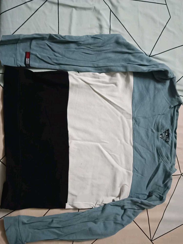 Color Block Long Sleeve Top