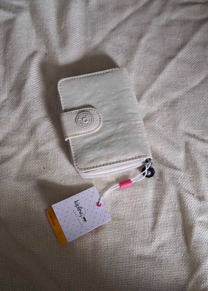 Kipling Wallet - Cream and zara genuine leather  c