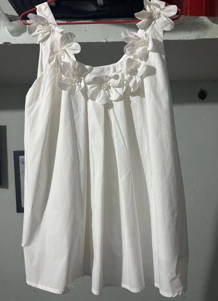 Balloon White Sleeveless Top