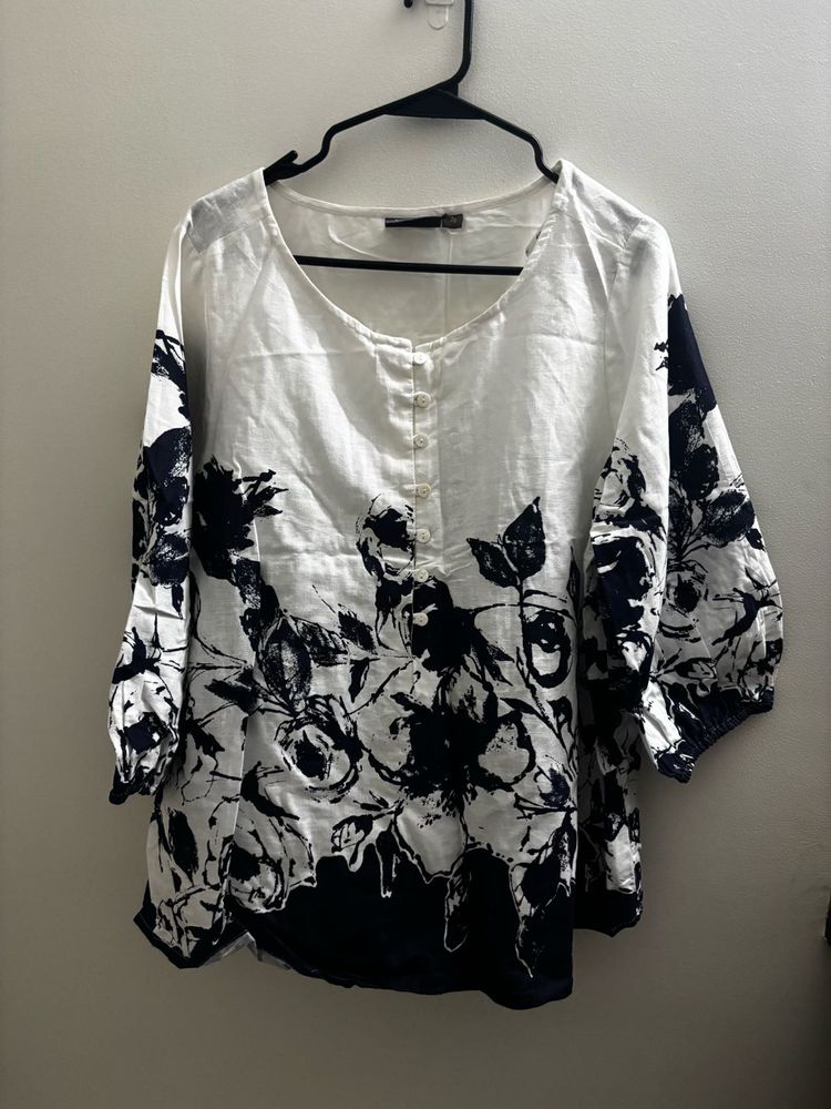 Chic Floral Print Top