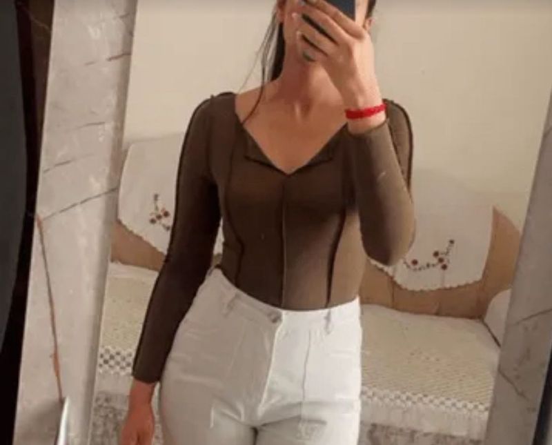 Green crop top