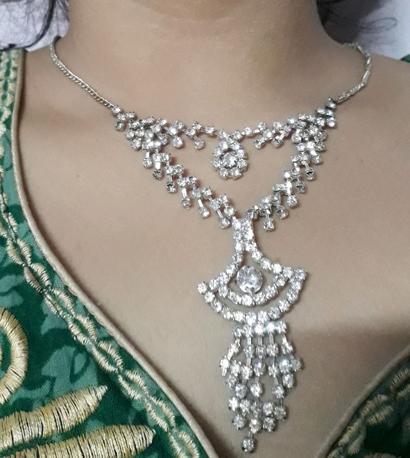 Stone Setting Choker Necklace, Earrings, Mangtika
