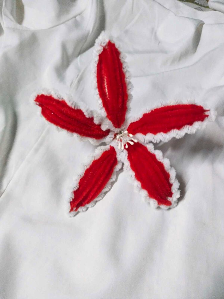 Red &amp; White Flower (set of 2)
