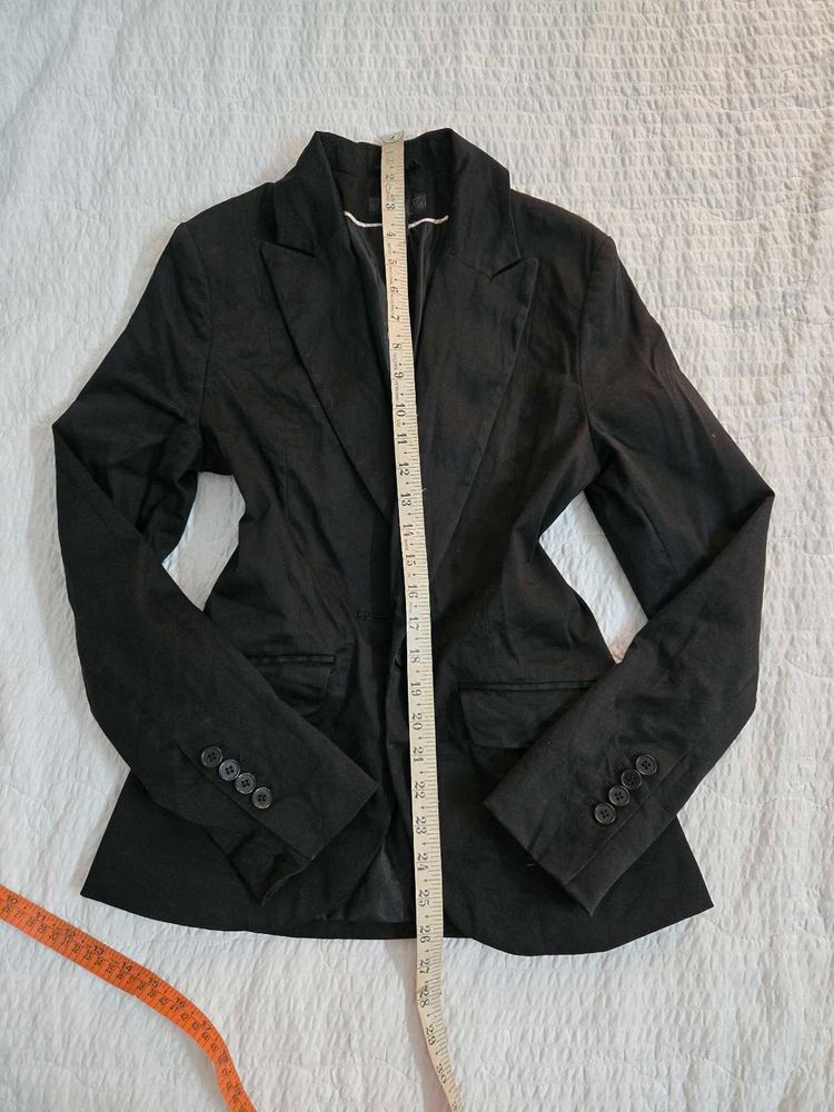 H&amp;M Classic Black Blazer bust 34
