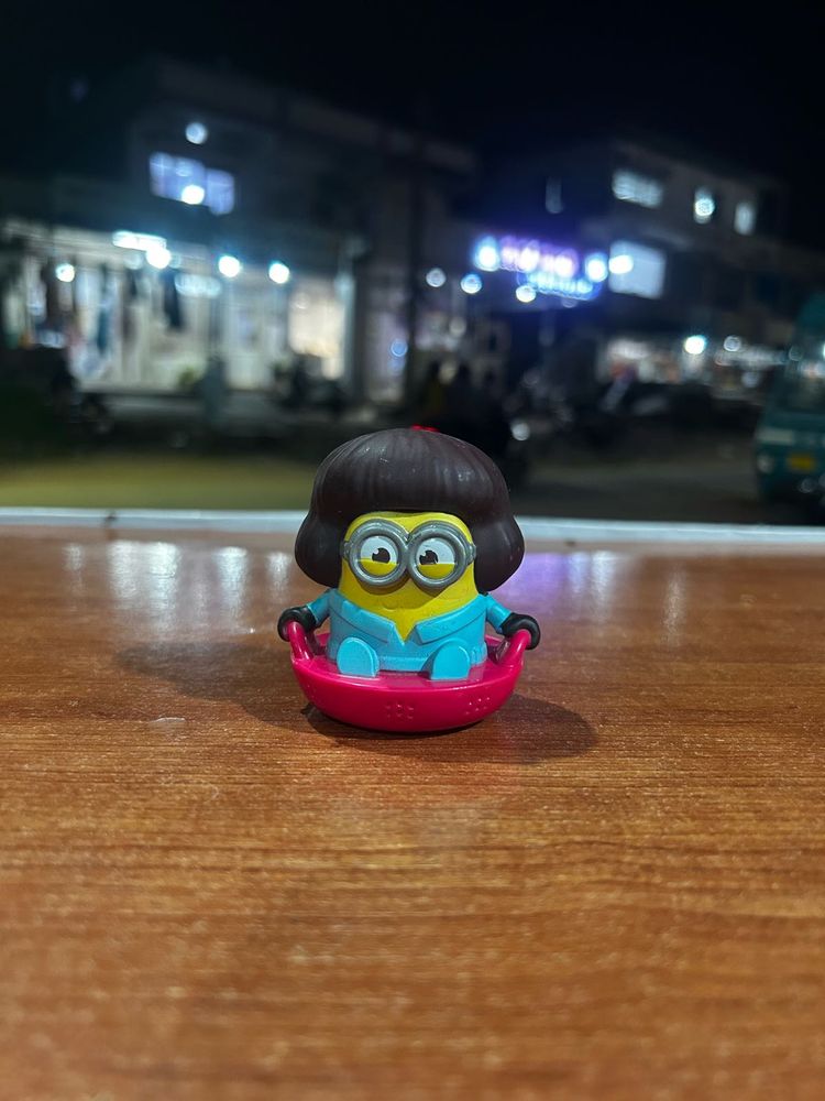 McDonalds Toy Australia c2022 Minions 2 The Rise