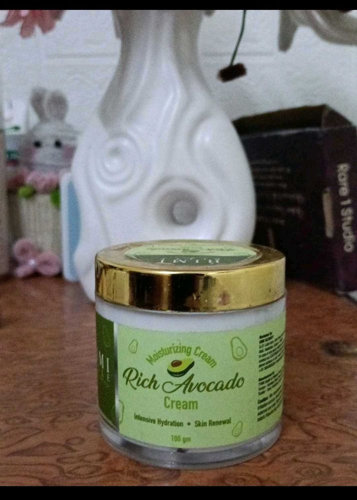 Rich Avocado Moisturizing Cream