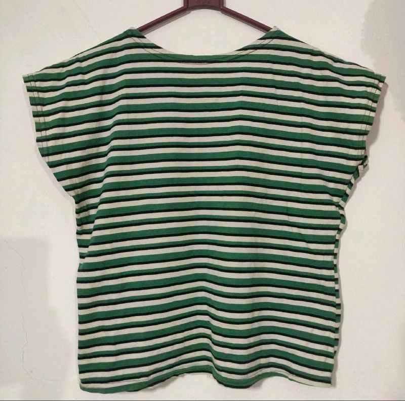 T - shirt