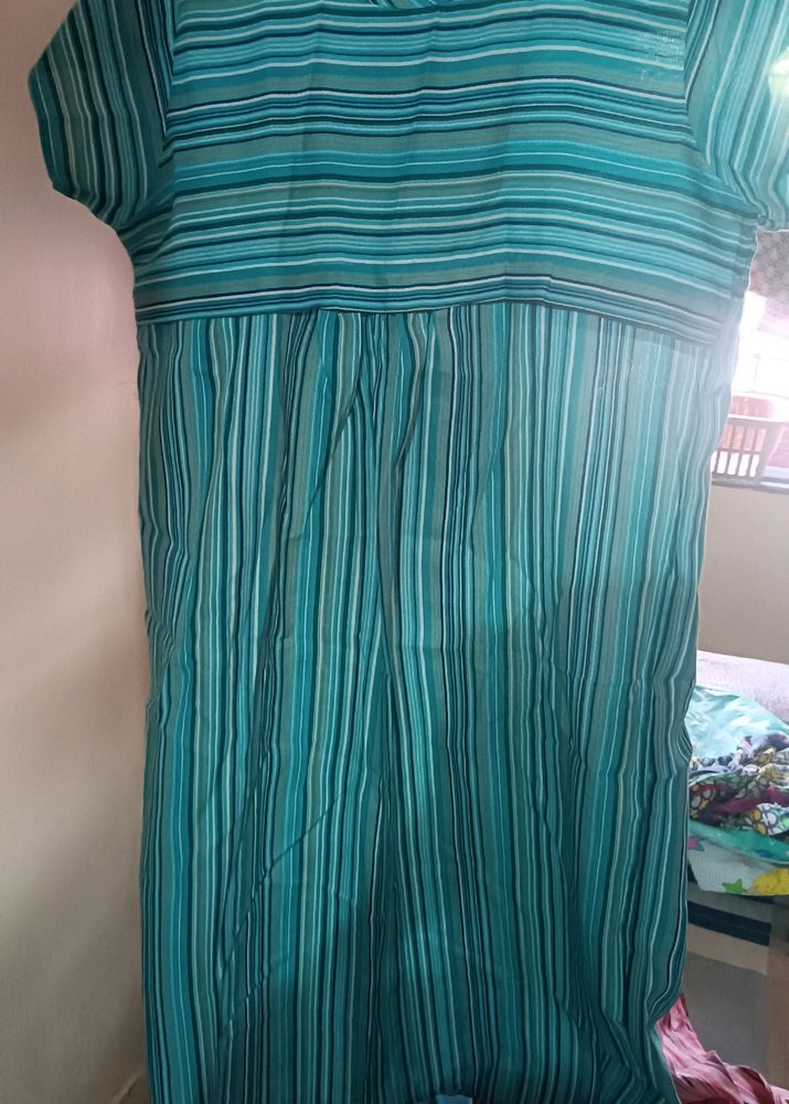 Round Next Straight Maternity Gown
