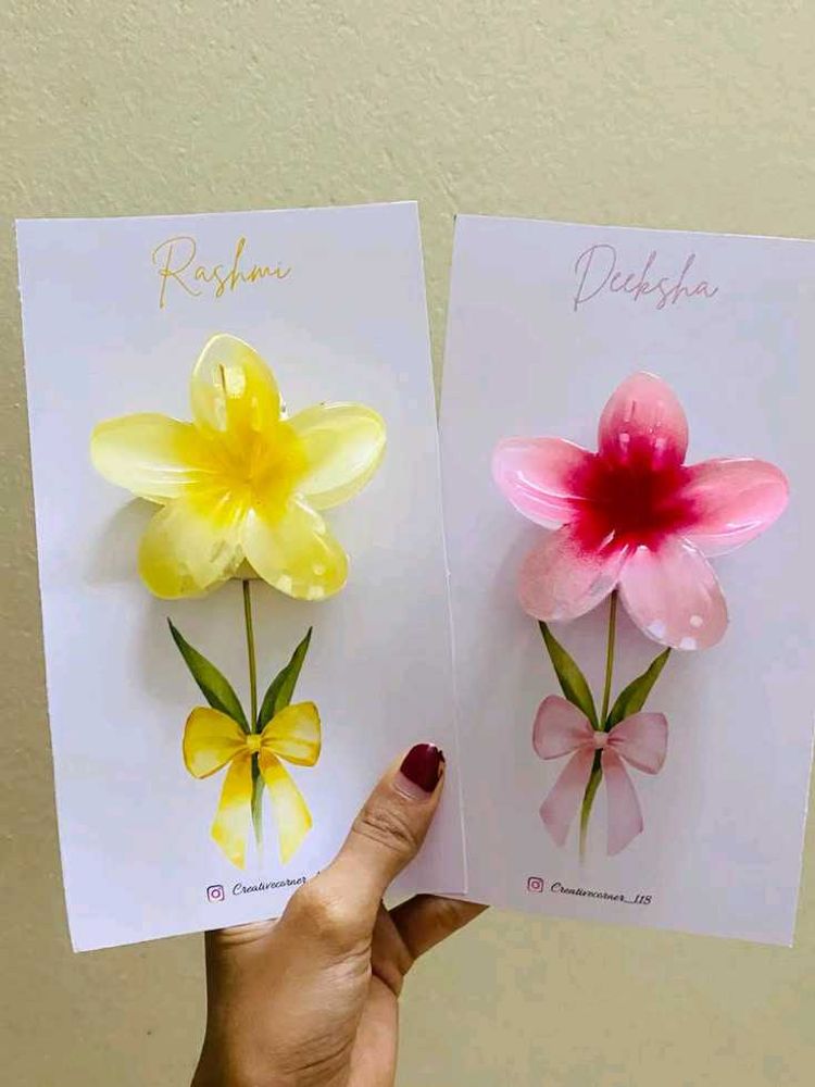 trendy claw clip bouquet for girls