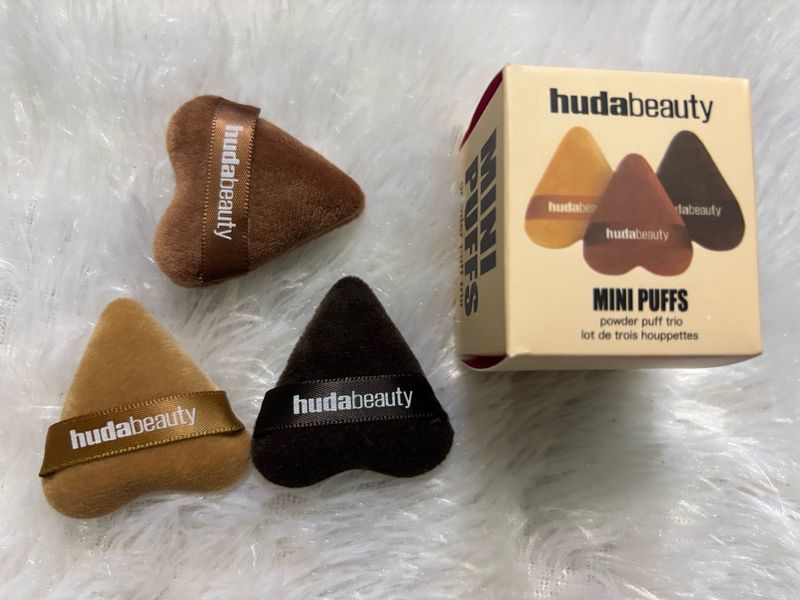 Huda Beauty Mini Powder Puffs Trio