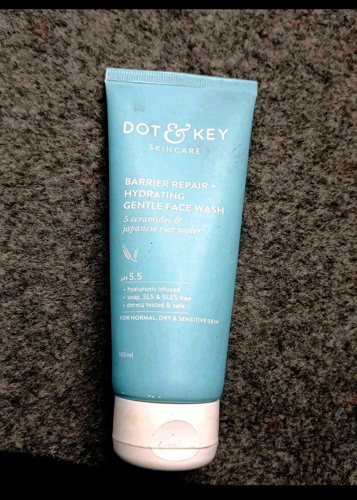 Dot &amp; Key Hydrating Face Wash