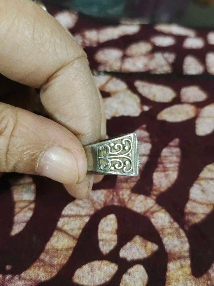 Preloved|Antique|PURE Silver Ring|Dubai