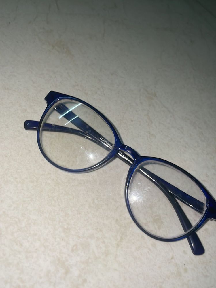 Stylish Blue Round Eyeglasses