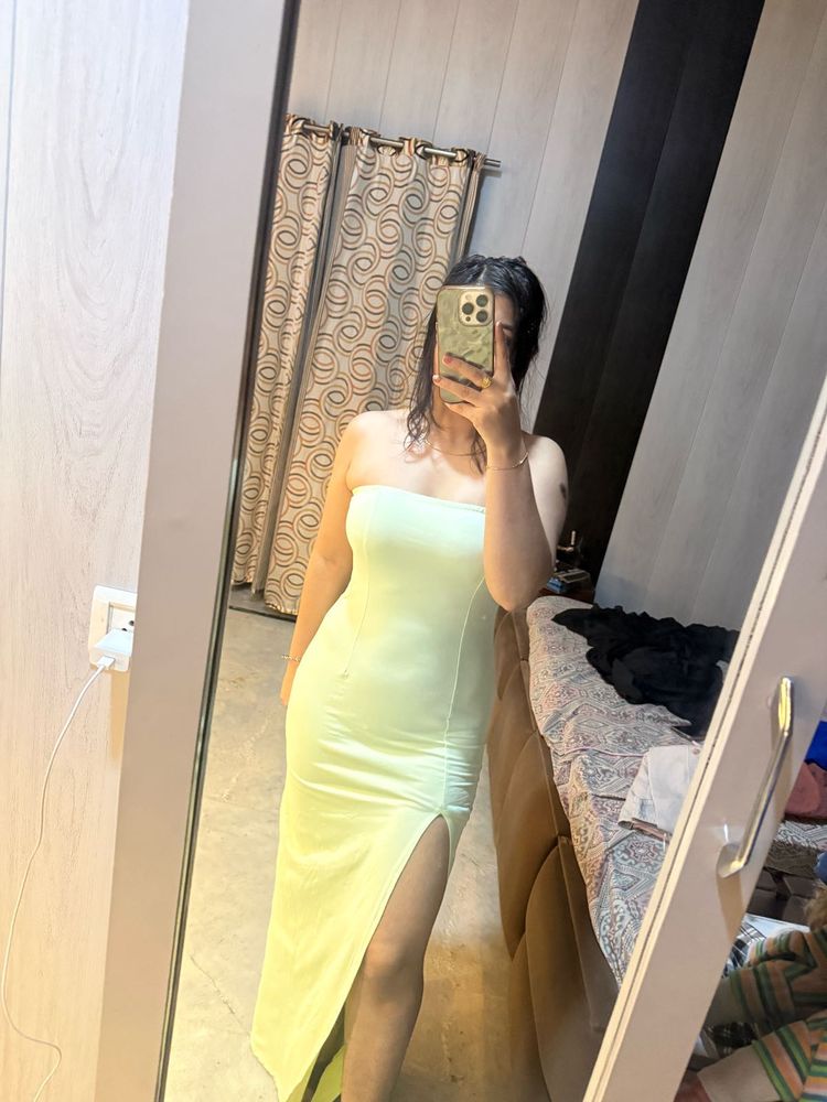 Strapless Maxi Dress with High Slit🦋