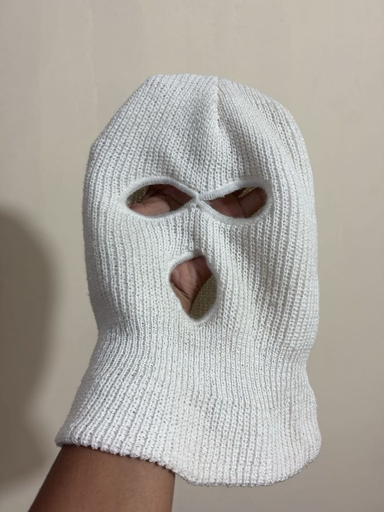 White Balaclava 3 holes