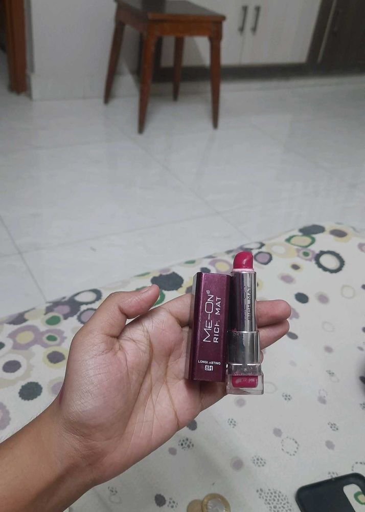 Me-On Rich Mat Lipstick - Vibrant Pink