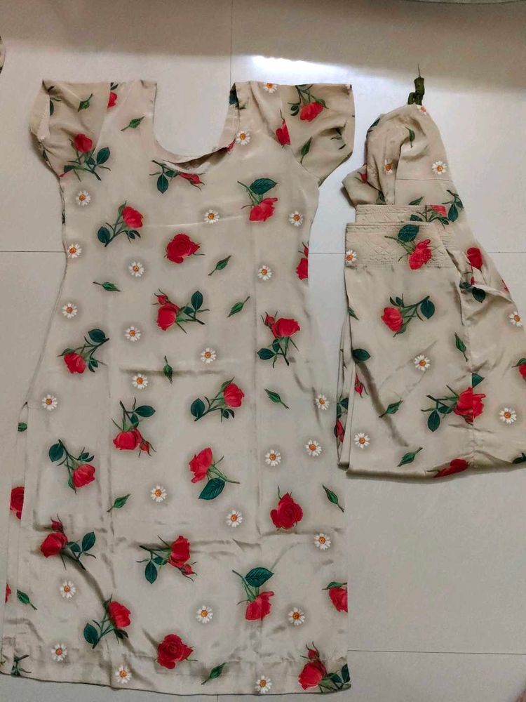 Elegant Rose Print Kurta Set
