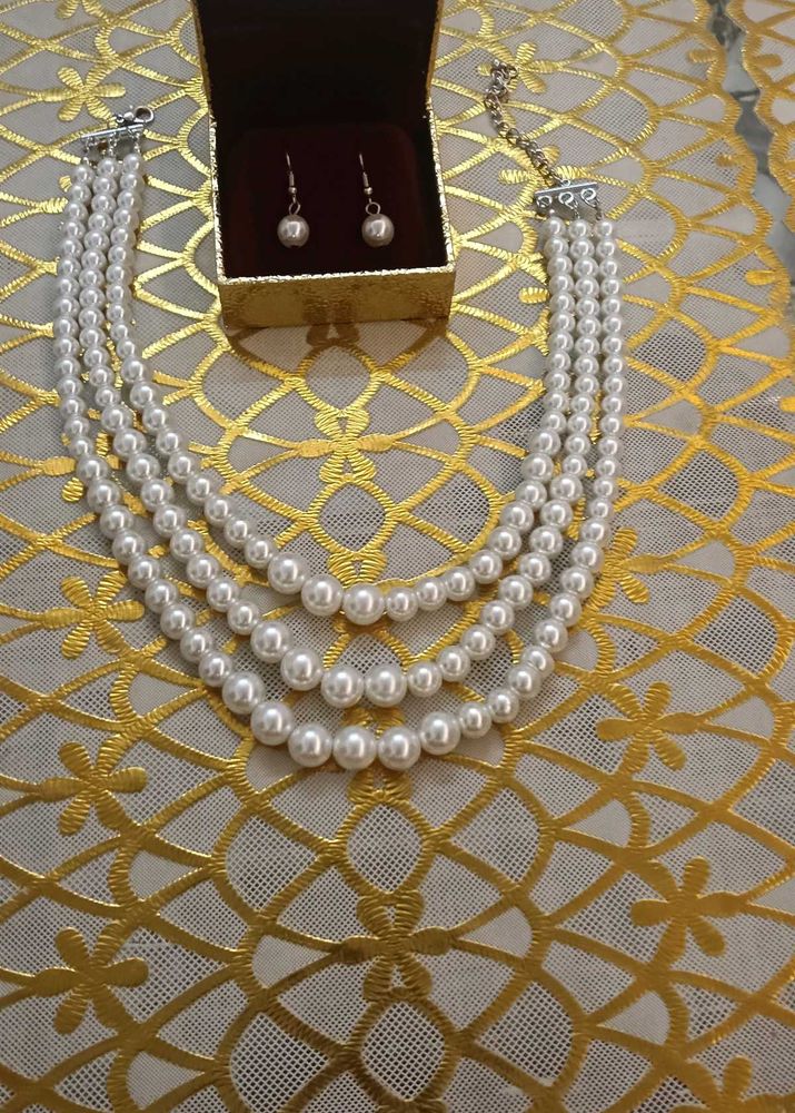 Elegant Multi-Strand Pearl Necklace Set