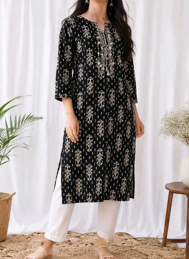 Elegant Black Kurta with Intricate Print