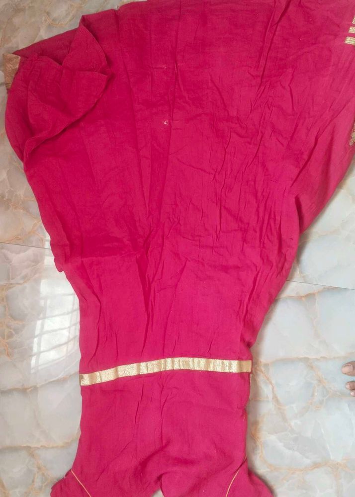 Elegant Pink Kurta Set with Golden Border