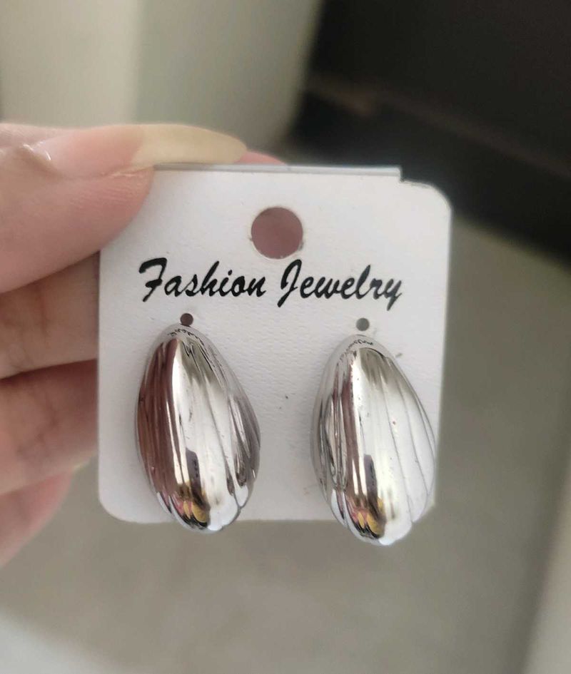 Chunky Silver Tone Hoop Earrings