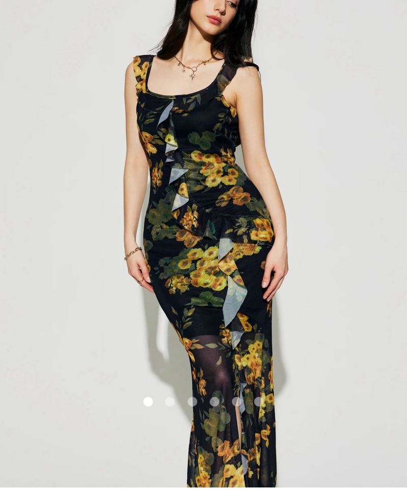 Vintage Floral Ruffle Maxi Dress