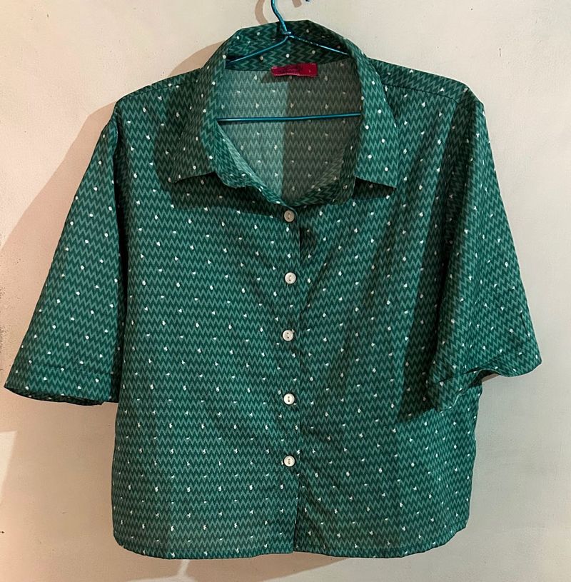 Chic Green Printed Collared Blouse