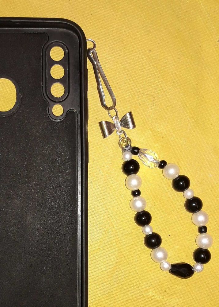 Beaded Bow Charm Phone Strap