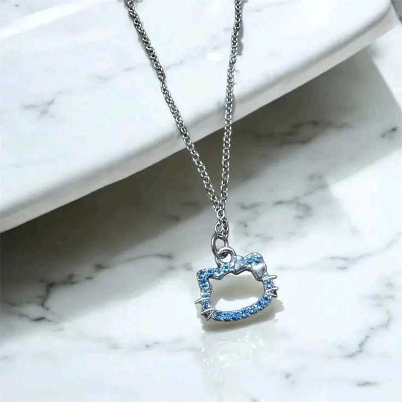 Blue kawaii kitty necklace