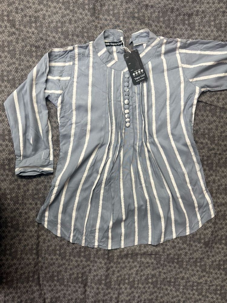 New grey top (with tag)