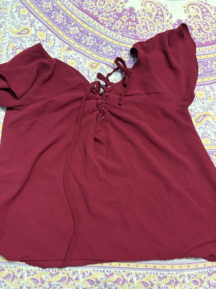 Maroon Lace-Up Flutter Sleeve Top
