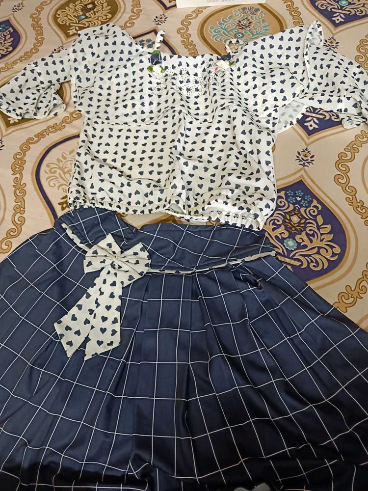 Heart Print Crop Top &amp; Skirt Set