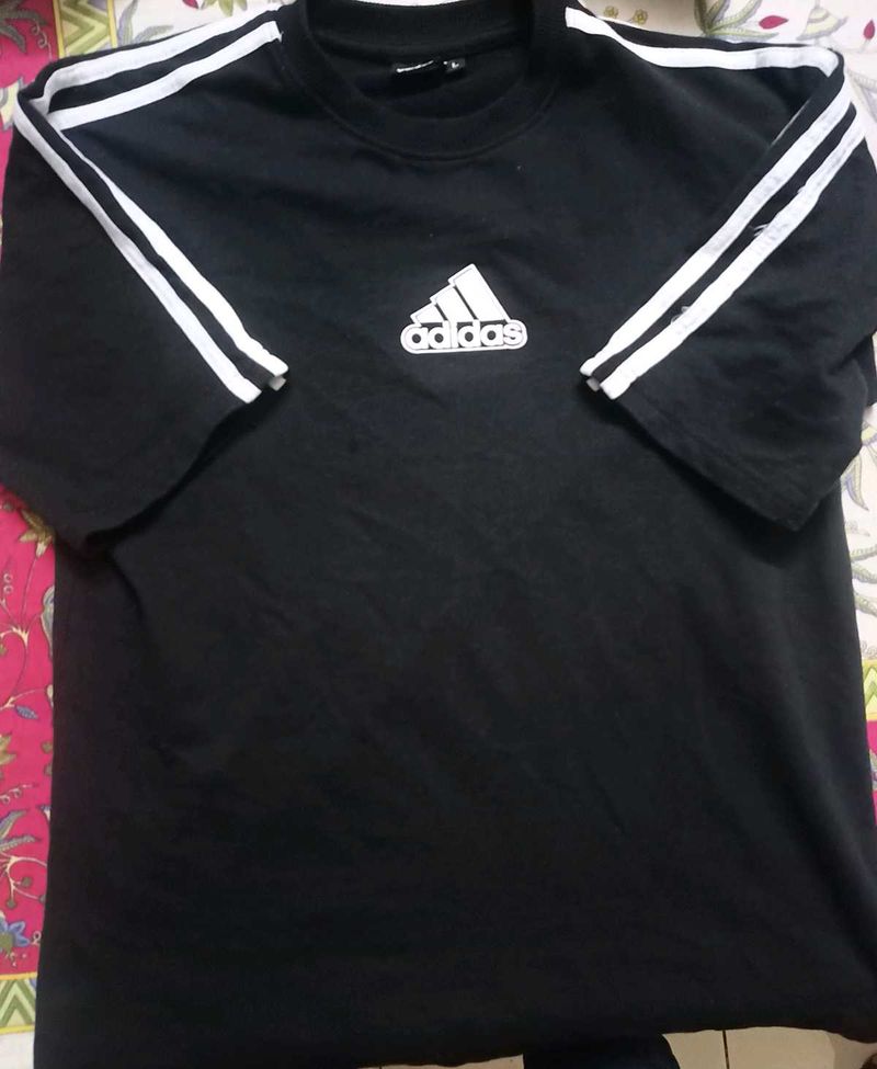 Black half T shirt in good condition