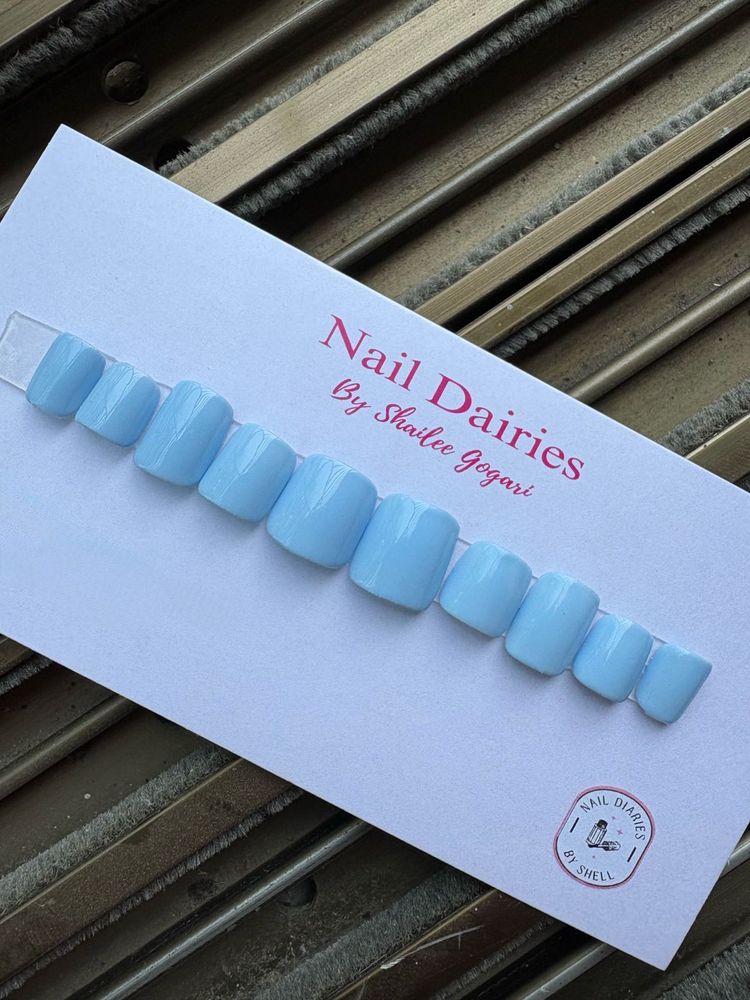 Sky Blue Press-On Nails