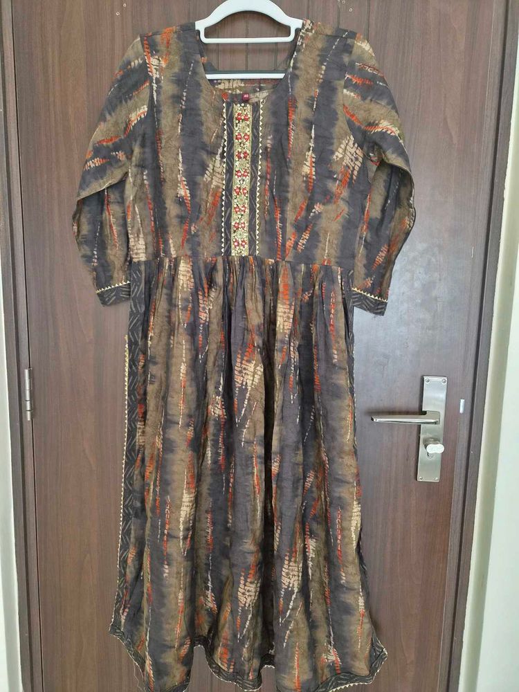 Elegant Printed Kurta with Dupatta L