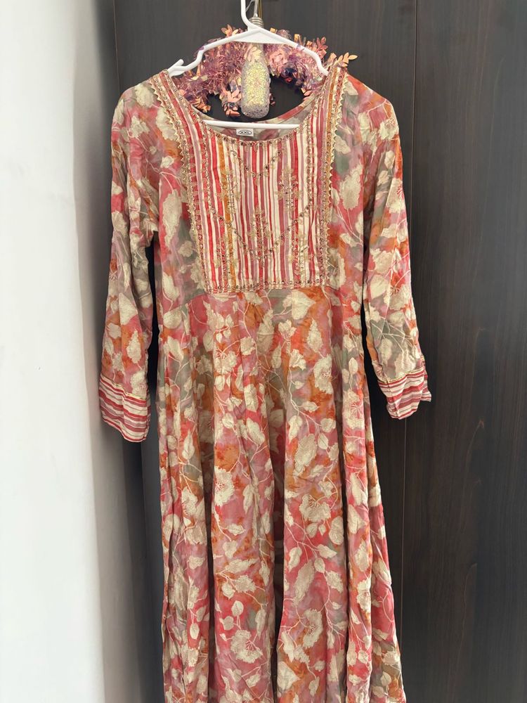 Floral Print Kurta with free pants
