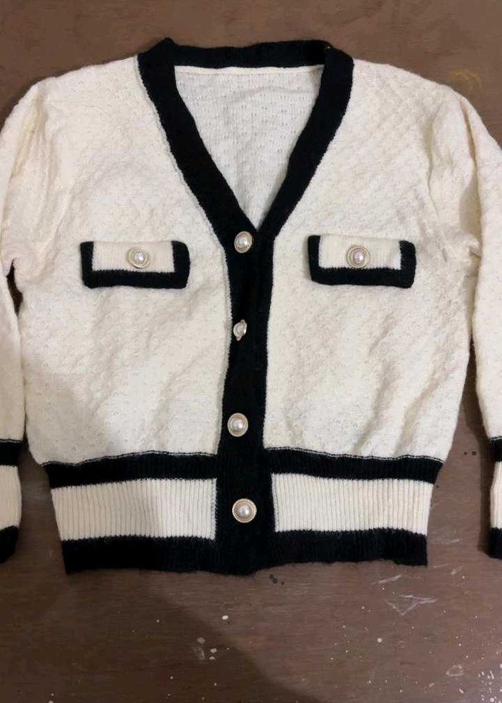 Elegant Black &amp; White Cardigan