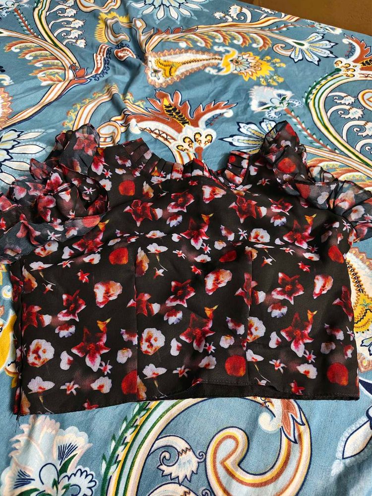 Sleevless Blouse