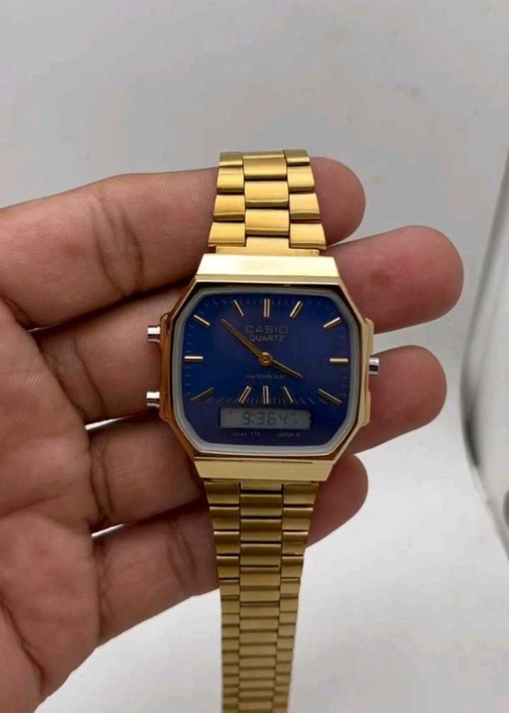 Gold Casio unisex vintage Watch