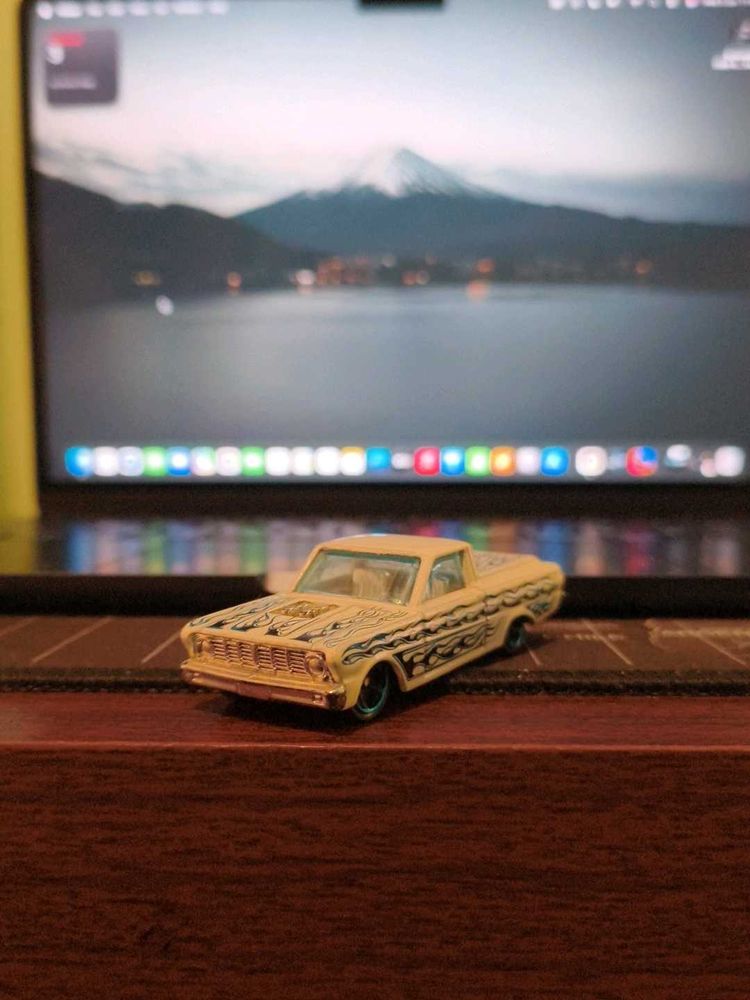 Hot Wheels Ford Ranchero Mainline toy car