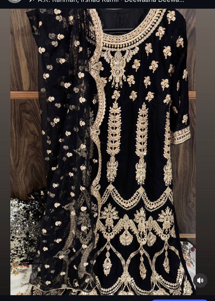 Black heavy Gown