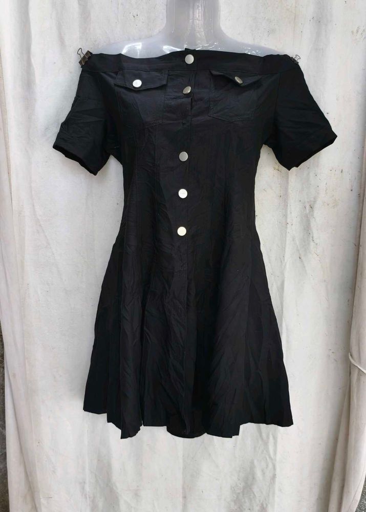 I. Chic Black Off-Shoulder Button-Up Dress