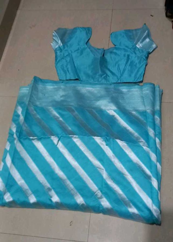 Saree With Blouse