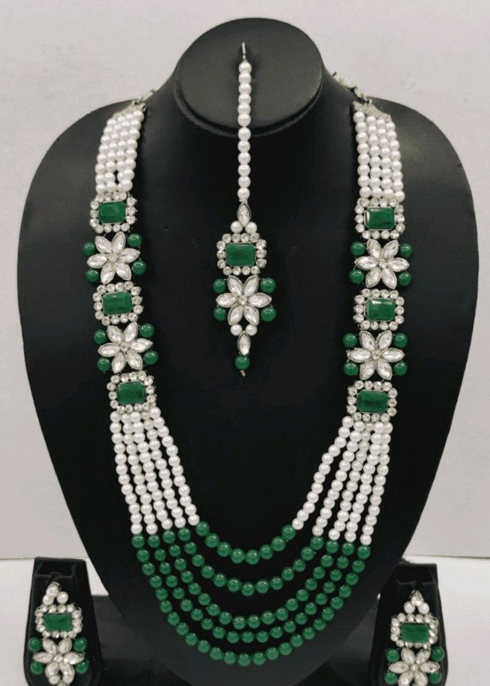 Beautiful Kundan Jewellery Set