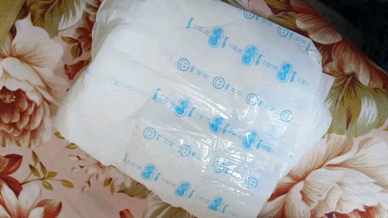 CareMedica Advantage Adult Diapers with Tape (XXL)