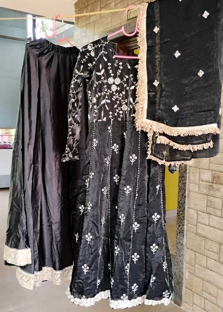 Balck lehenga with long frock 🖤